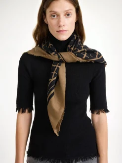 By Malene Birger Cornelis Wollschal^ Schals