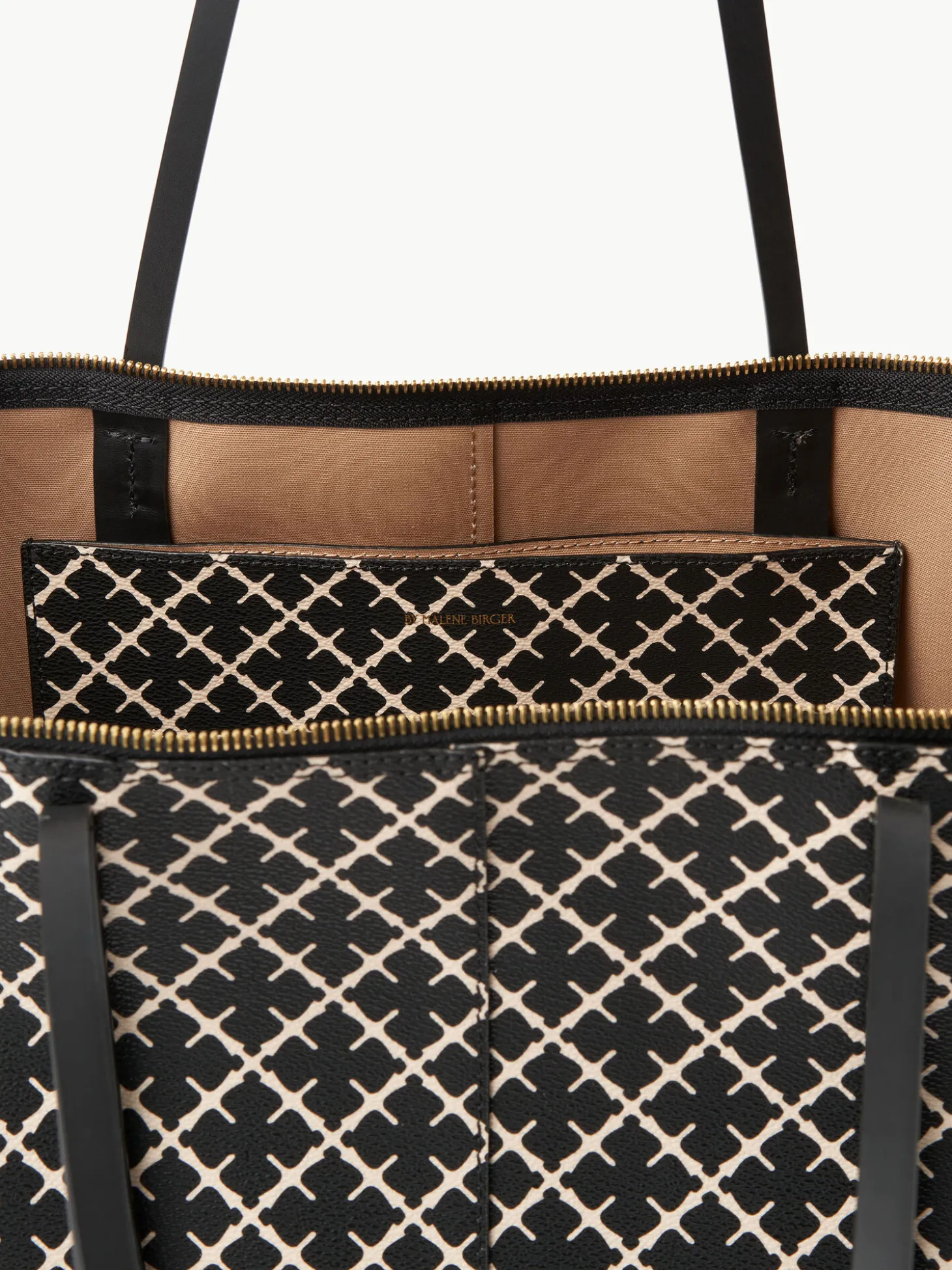 By Malene Birger Luze Tote^ Signature Flower | Taschen