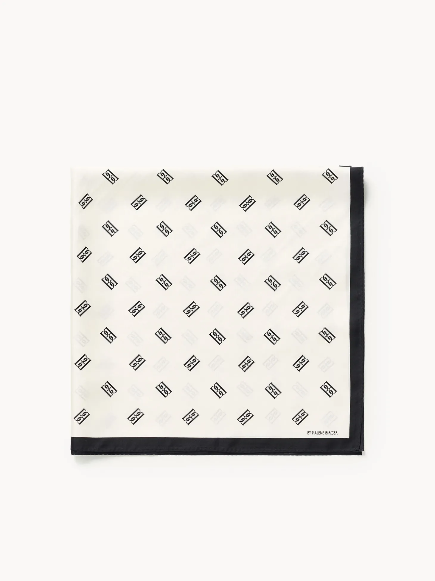 By Malene Birger Monnas Schal aus Seide^ Schals