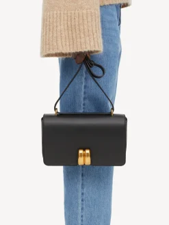 By Malene Birger Noval Schuldertasche aus Leder^ Taschen