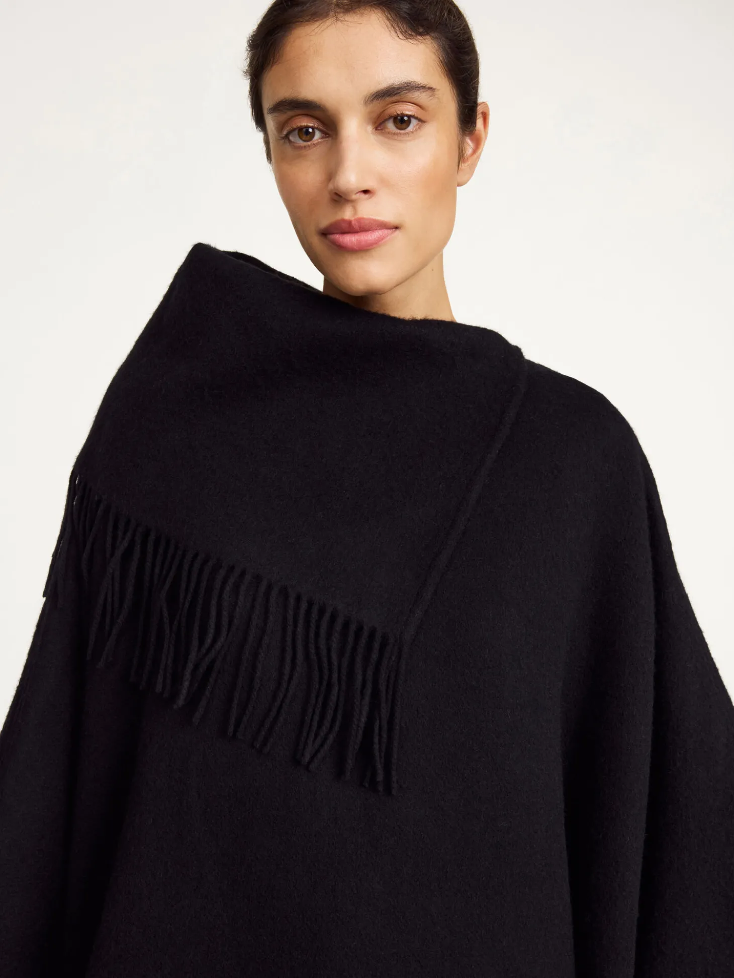 By Malene Birger Turtlo Wollponcho^ Schals